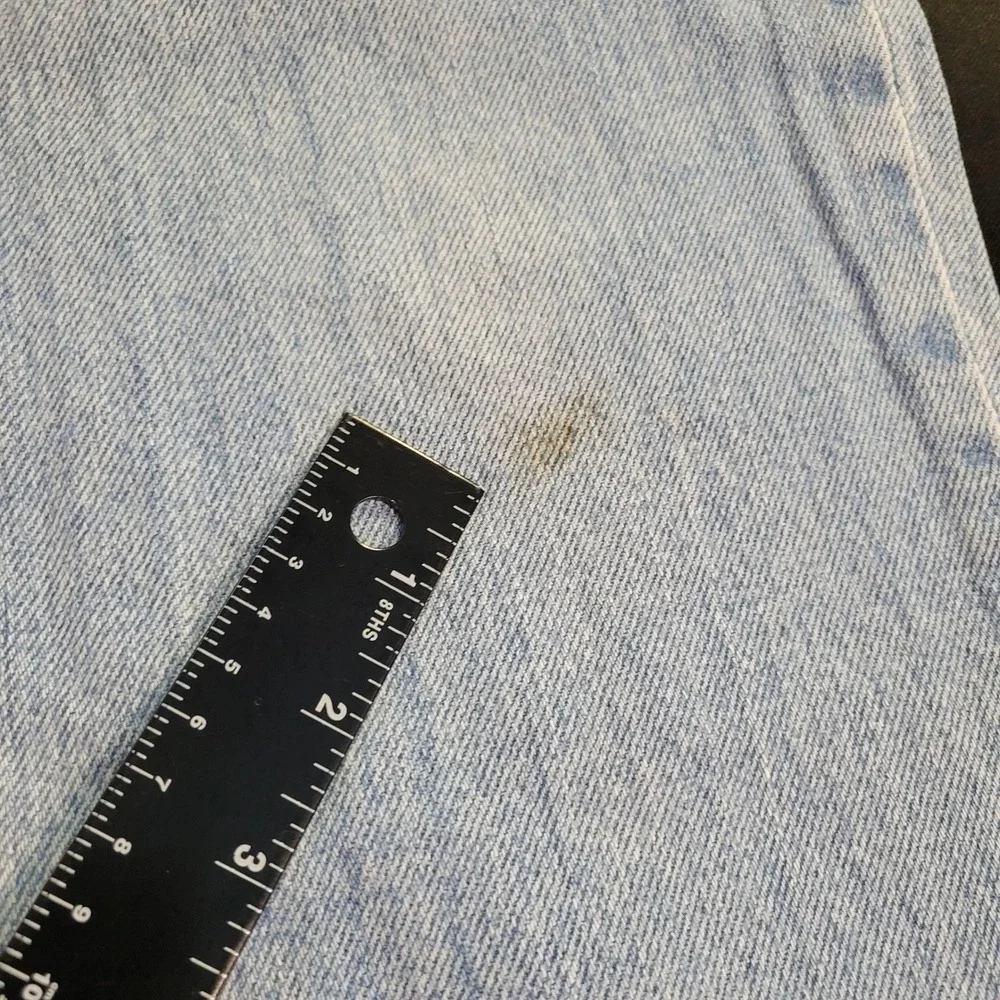 Levis 550 Relaxed Fit Light Wash Denim Jeans Mens 31x32 Vintage Style Y2K